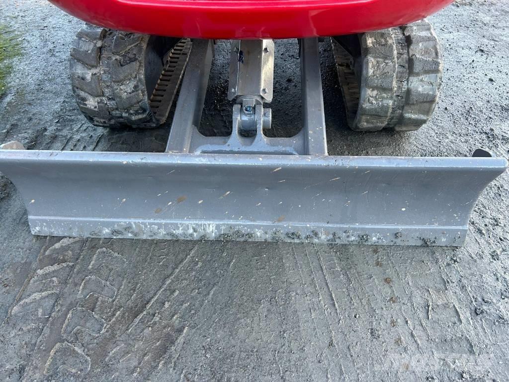 Takeuchi TB 230 Mini excavadoras < 7t