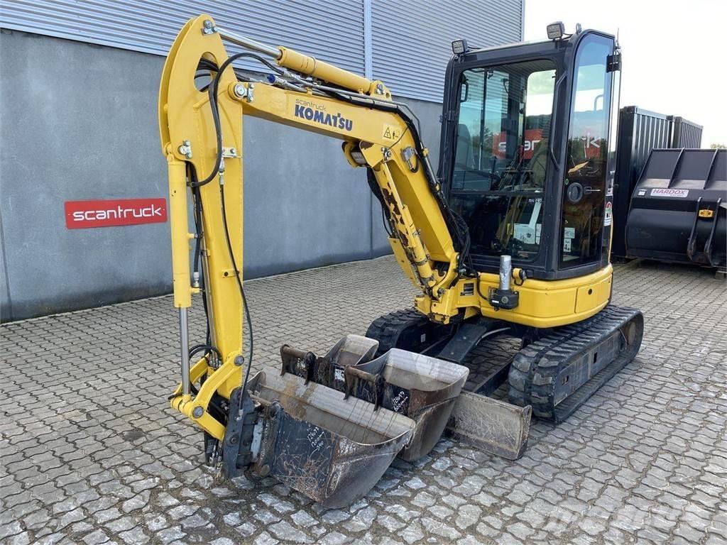 Komatsu PC26MR-3 Excavadoras de ruedas