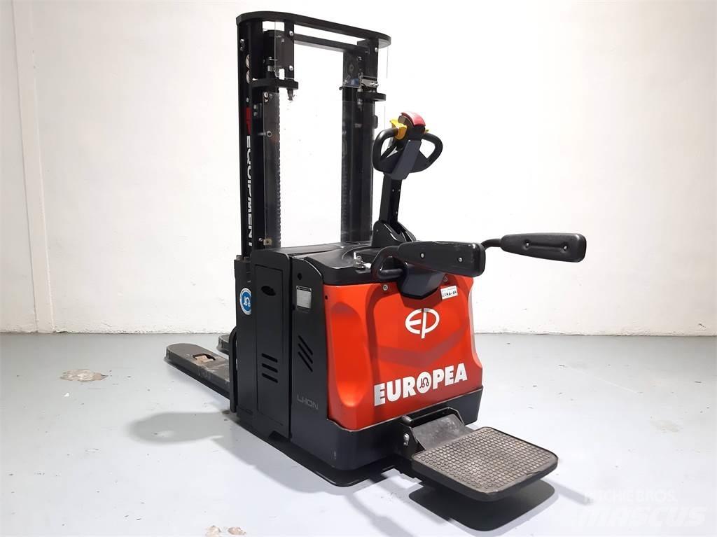  ES16 RSI Apiladores eléctricos