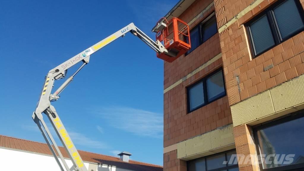 SkyJack SJKB 12 Plataforma de trabajo articulada
