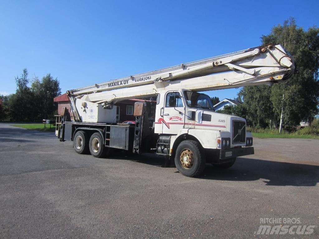 Volvo N 7 6X2 4600 Camiones grúa