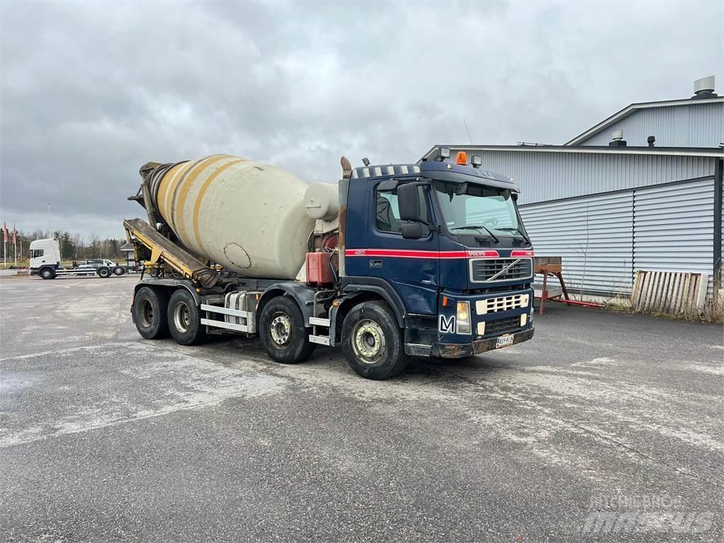 Volvo FM12 8X4 Camiones hormigonera