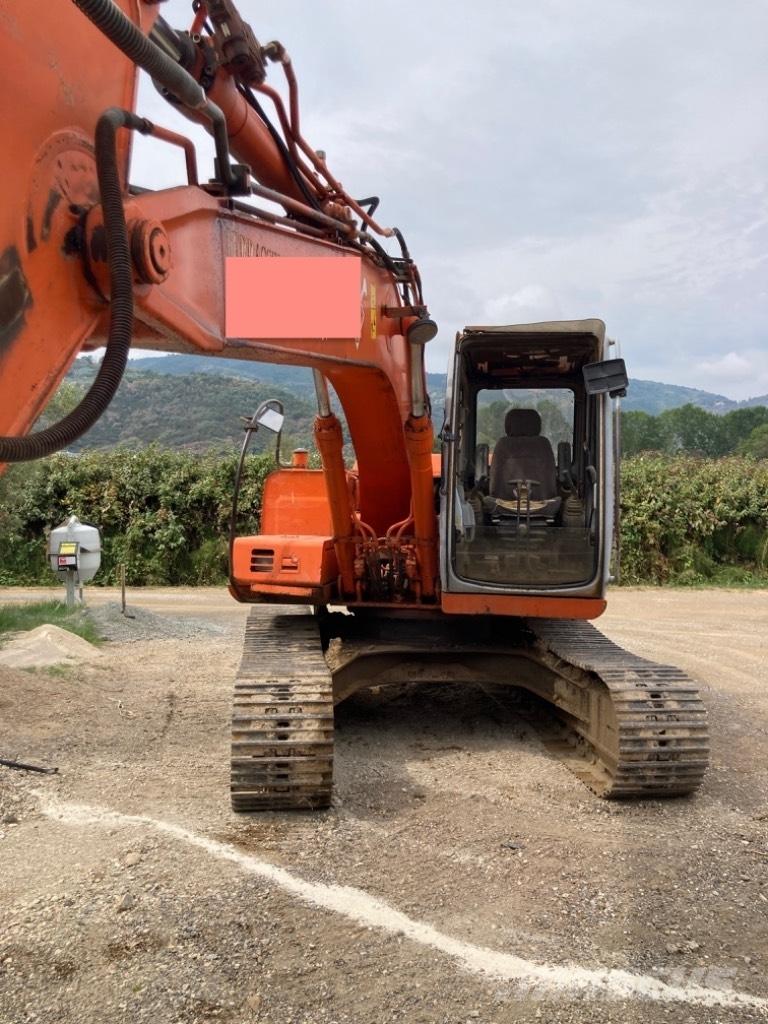 Hitachi EX 135 Excavadoras de cadenas
