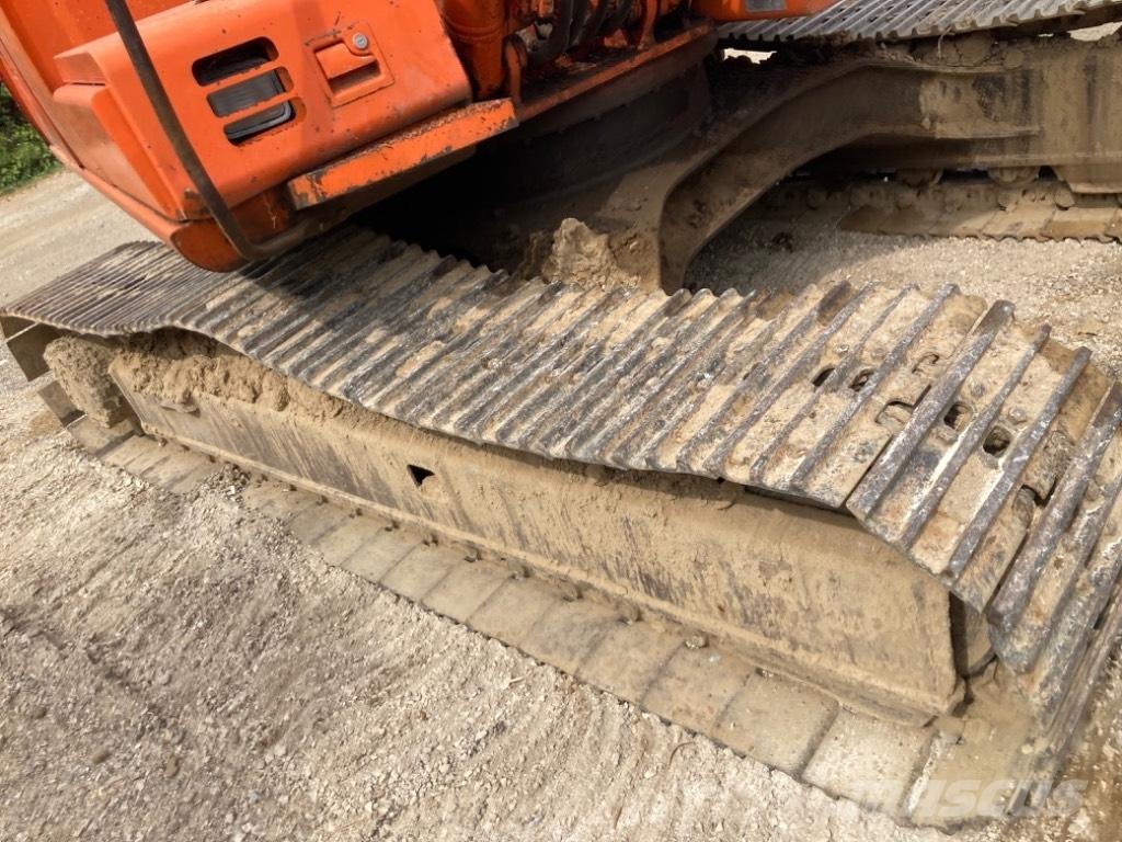 Hitachi EX 135 Excavadoras de cadenas