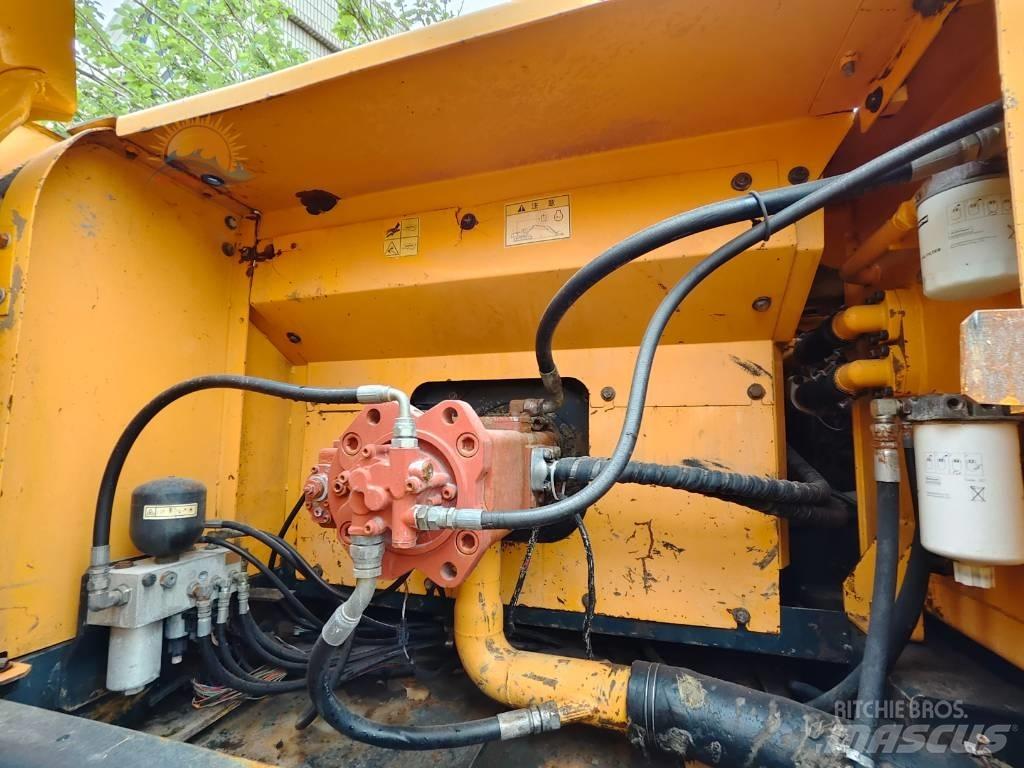 Hyundai R 300 LC-9S Excavadoras de cadenas
