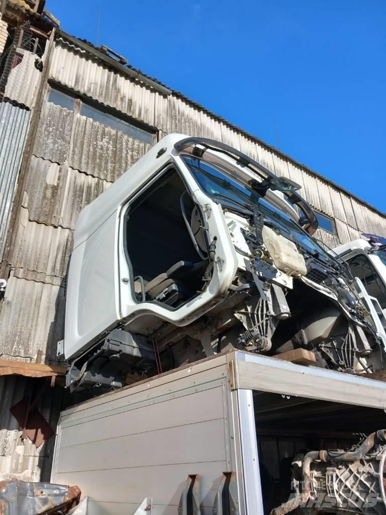 Renault Premium 460 Cabinas e interior