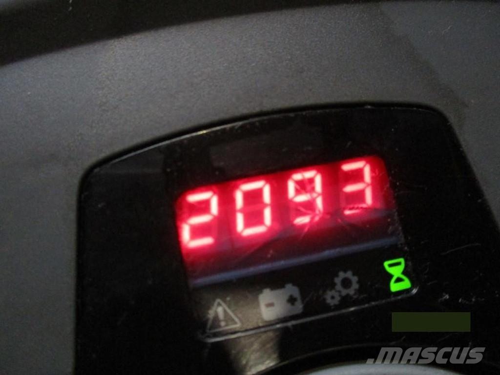 Toyota LPE200 Transpaletas Eléctricas con plataforma