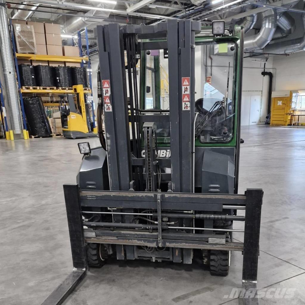 Combilift CBE2500 4 vías o cuatro caminos