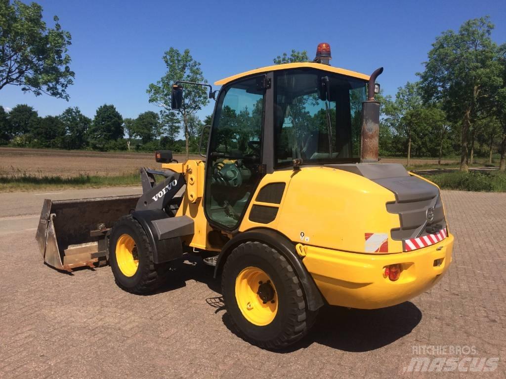Volvo L 25 F Cargadoras sobre ruedas
