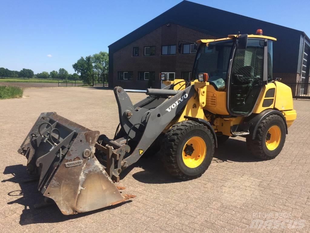 Volvo L 25 F Cargadoras sobre ruedas