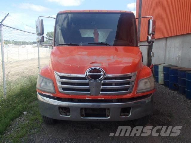 Hino 185 Camiones plataforma