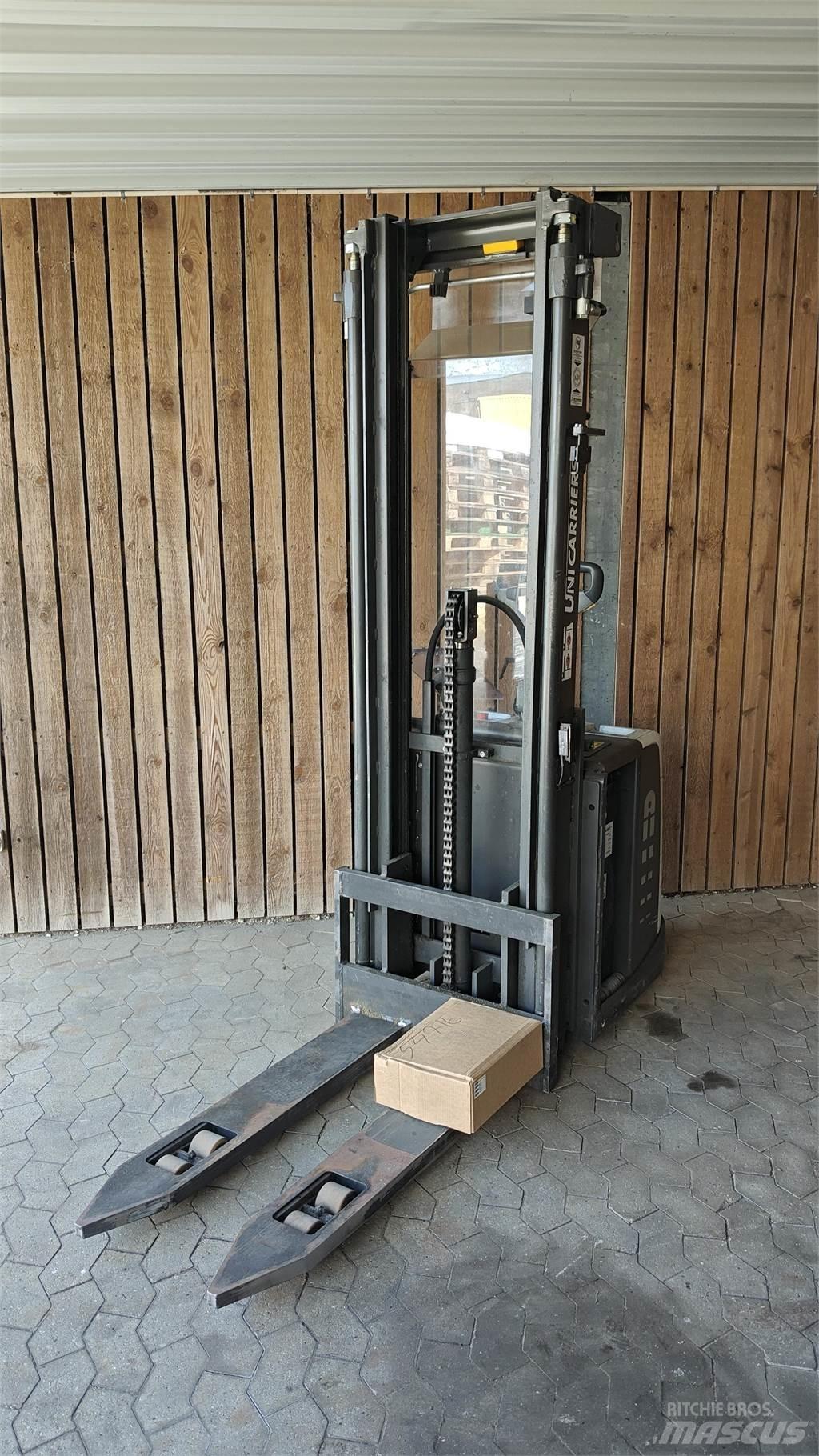 Atlet PSP160 Transpaletas Eléctricas con plataforma