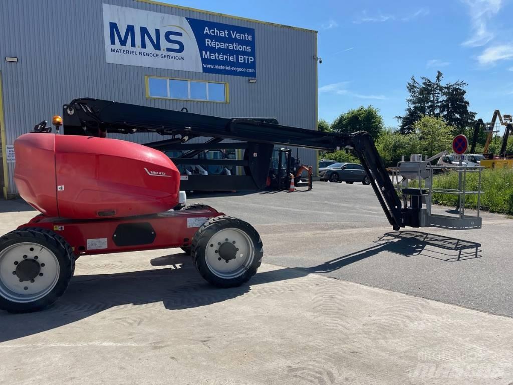 Manitou 180 ATJ Plataforma de trabajo articulada