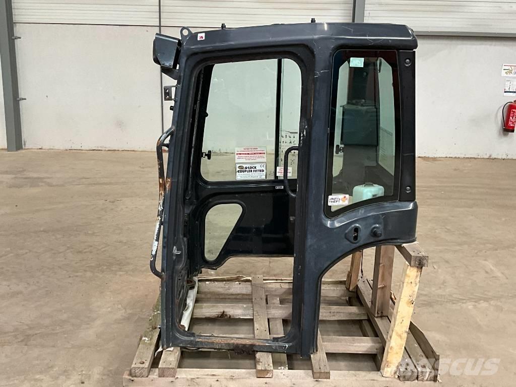 Kubota U 48-4 / U 55-4 Cabinas e interior