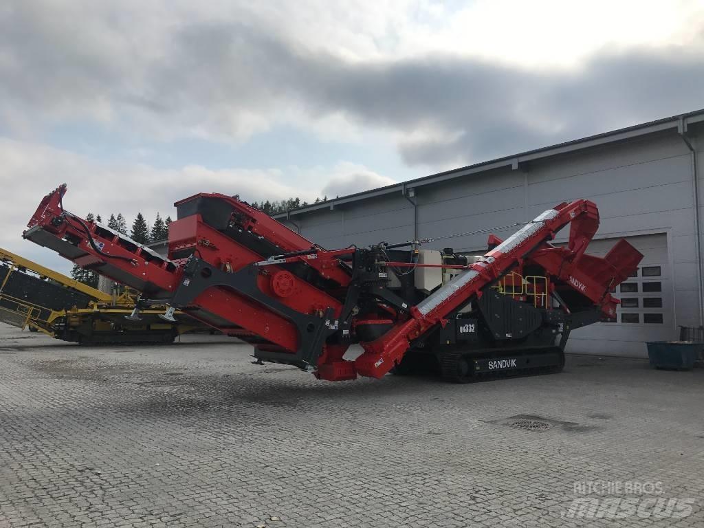 Sandvik QH 332 DDHS Trituradoras móviles