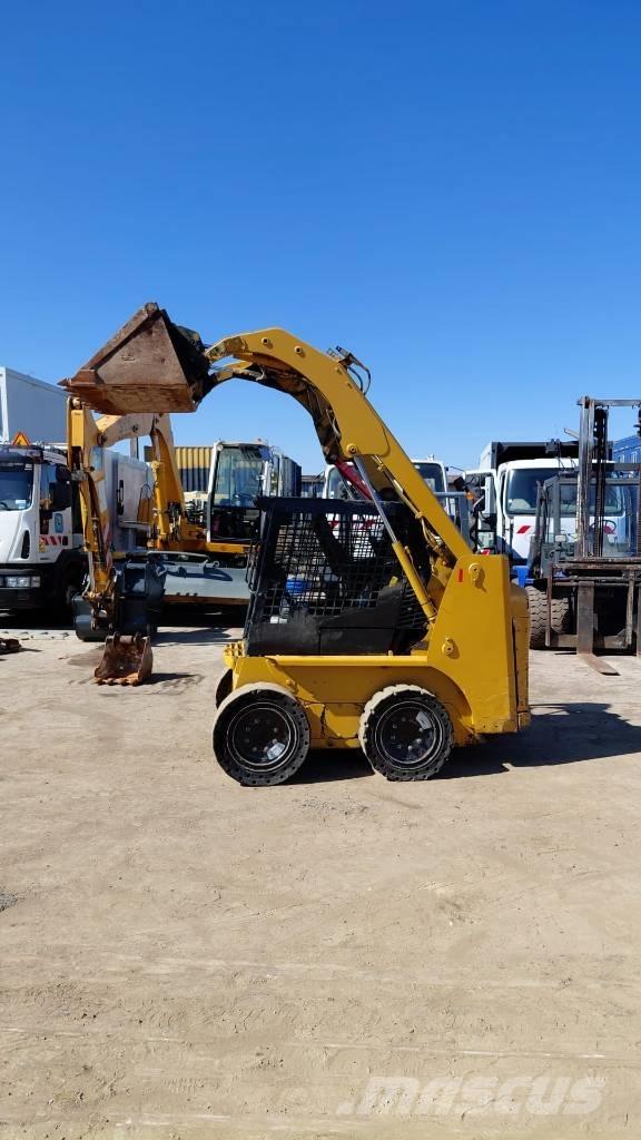 CAT 216 B Palas cargadoras