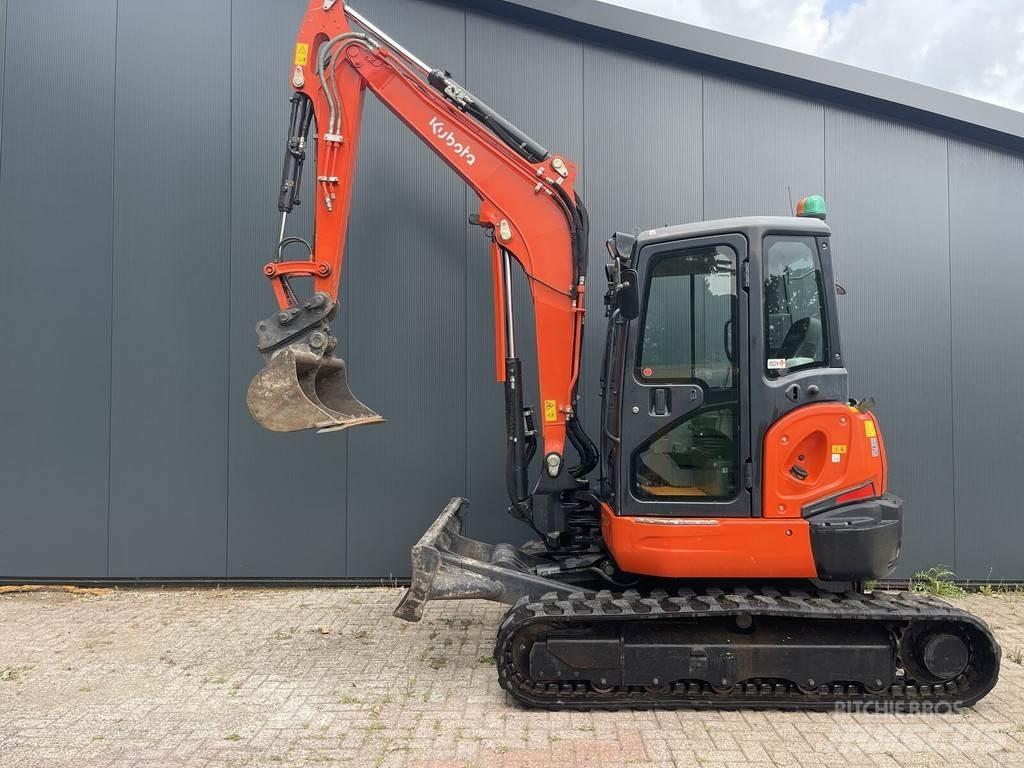 Kubota U55-4 Mini excavadoras < 7t