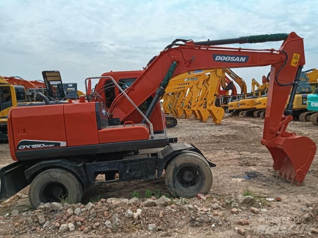 Doosan DH 150 W-7 Excavadoras de cadenas