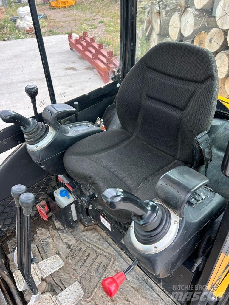 JCB 8026 CTS Mini excavadoras < 7t