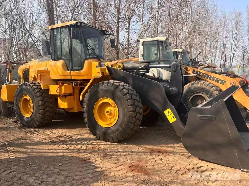Volvo L 120 Cargadoras sobre ruedas