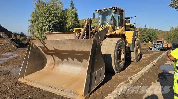 Volvo L 220 F Cargadoras sobre ruedas