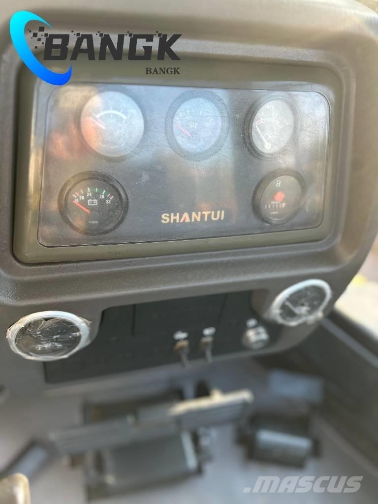 Shantui SD 16 Motoniveladoras