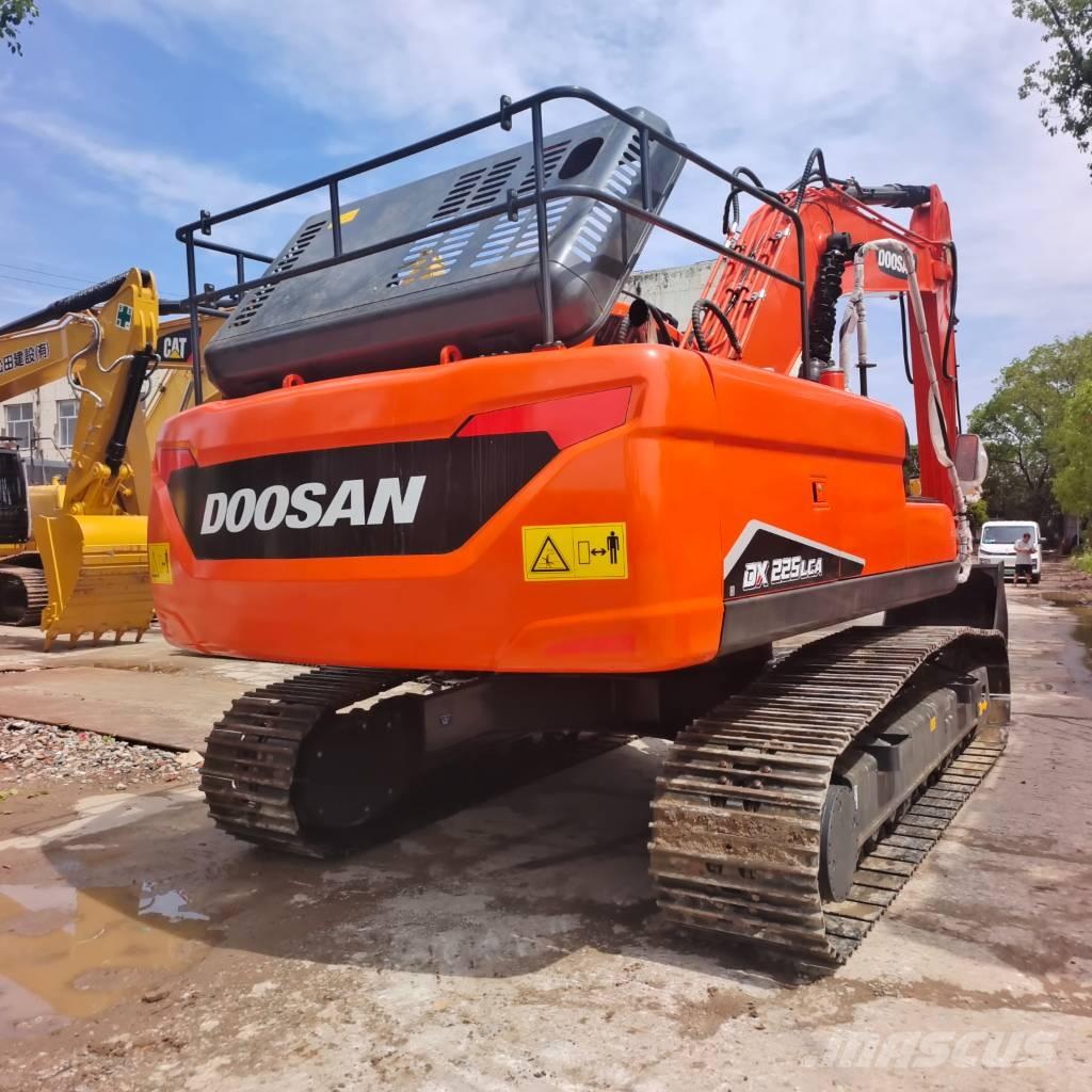 Doosan DX 225 LC-9C Excavadoras de cadenas