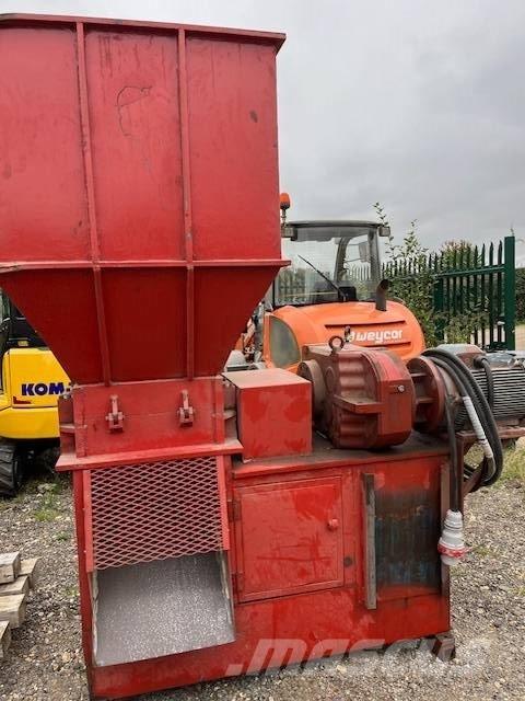 MG 220XL Equipos de clasificación de desechos