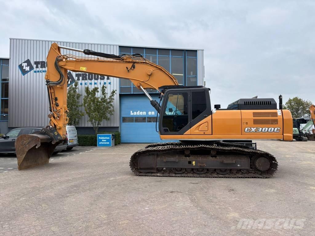 CASE CX 300 C Excavadoras de cadenas