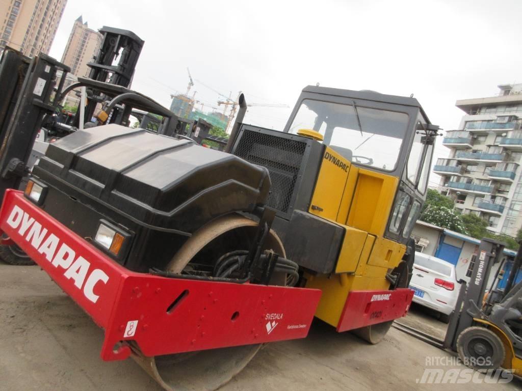 Dynapack CC421 Otras construcciones de carreteras