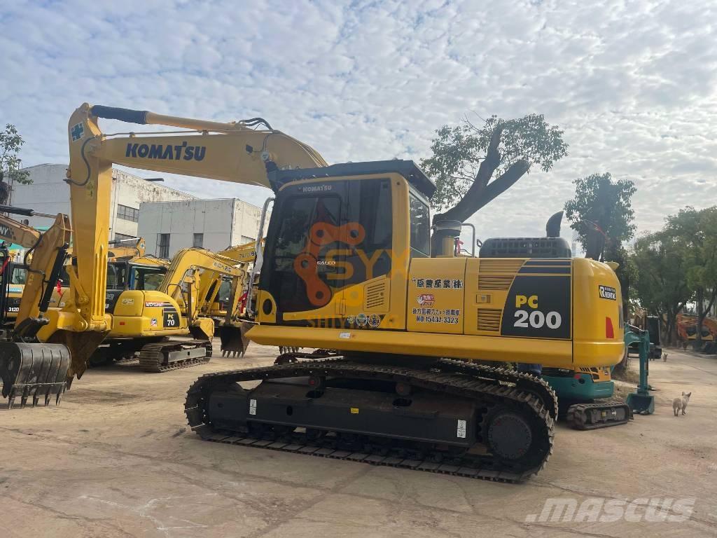 Komatsu PC 200-8 Excavadoras de cadenas