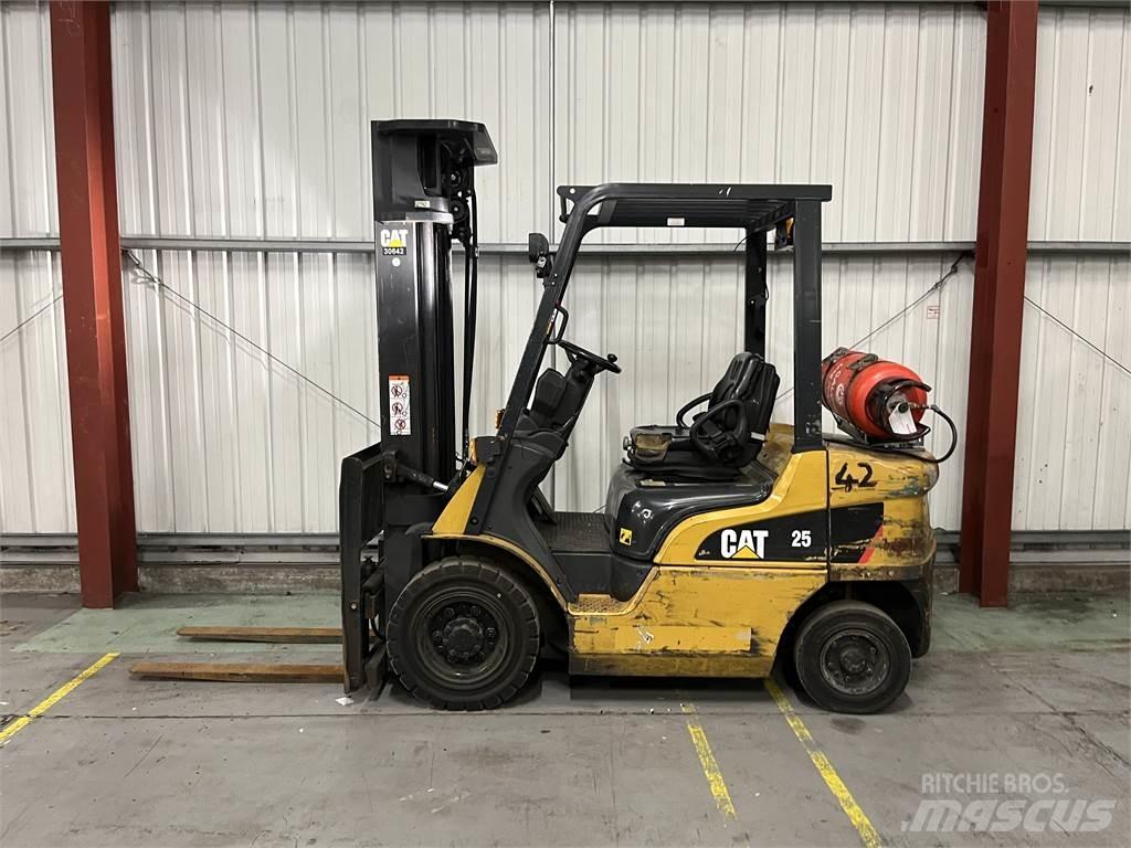 CAT GP25NT Carretillas LPG