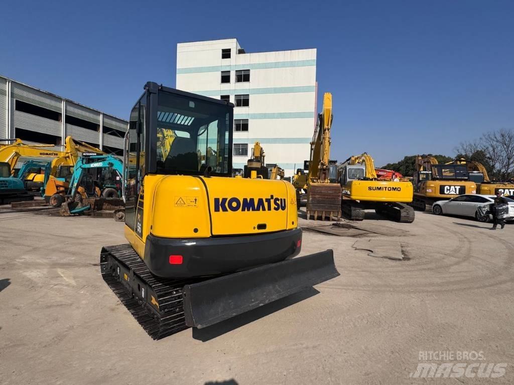 Komatsu PC 56 Excavadoras de cadenas