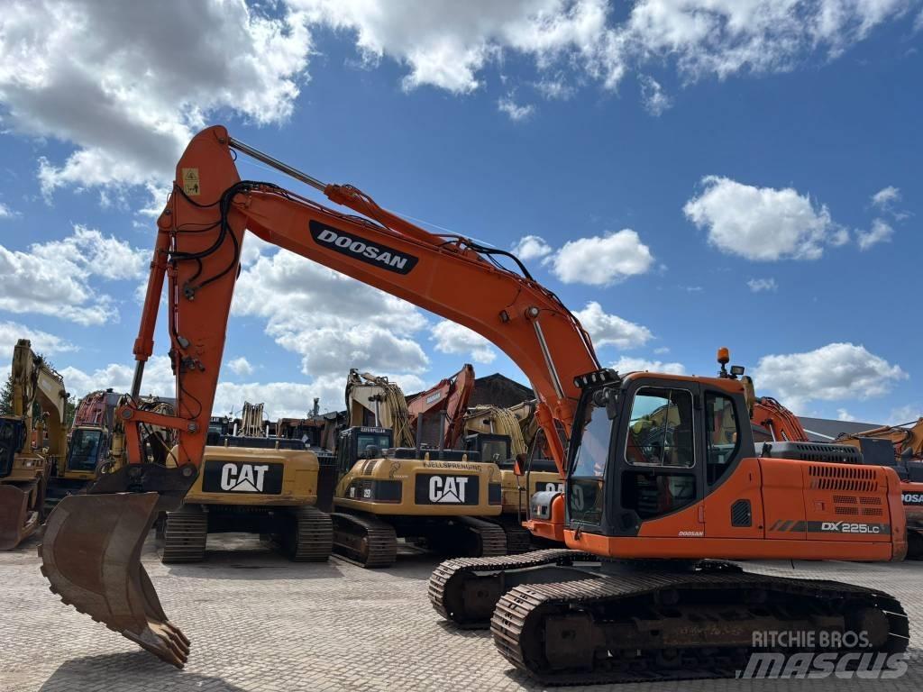Doosan DX 225 LC-3 Excavadoras de cadenas
