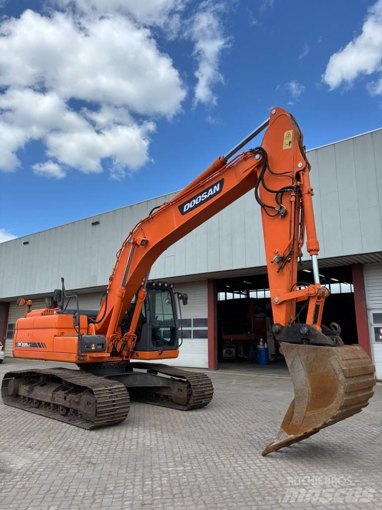 Doosan DX 225 LC-3 Excavadoras de cadenas