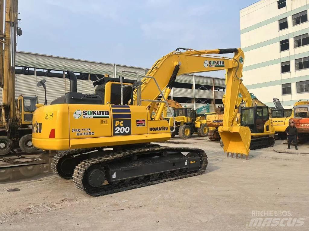 Komatsu PC 200-8N1 Excavadoras de cadenas