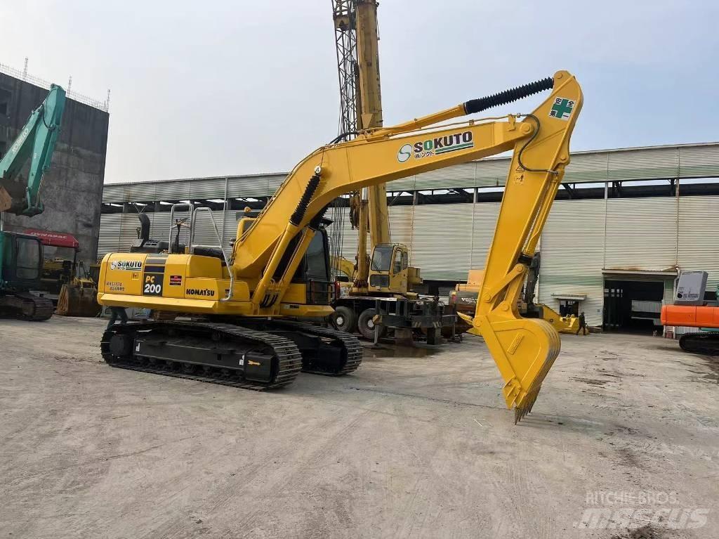 Komatsu PC 200-8N1 Excavadoras de cadenas