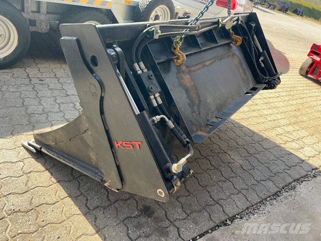  KST 4 i en skovl Cucharones