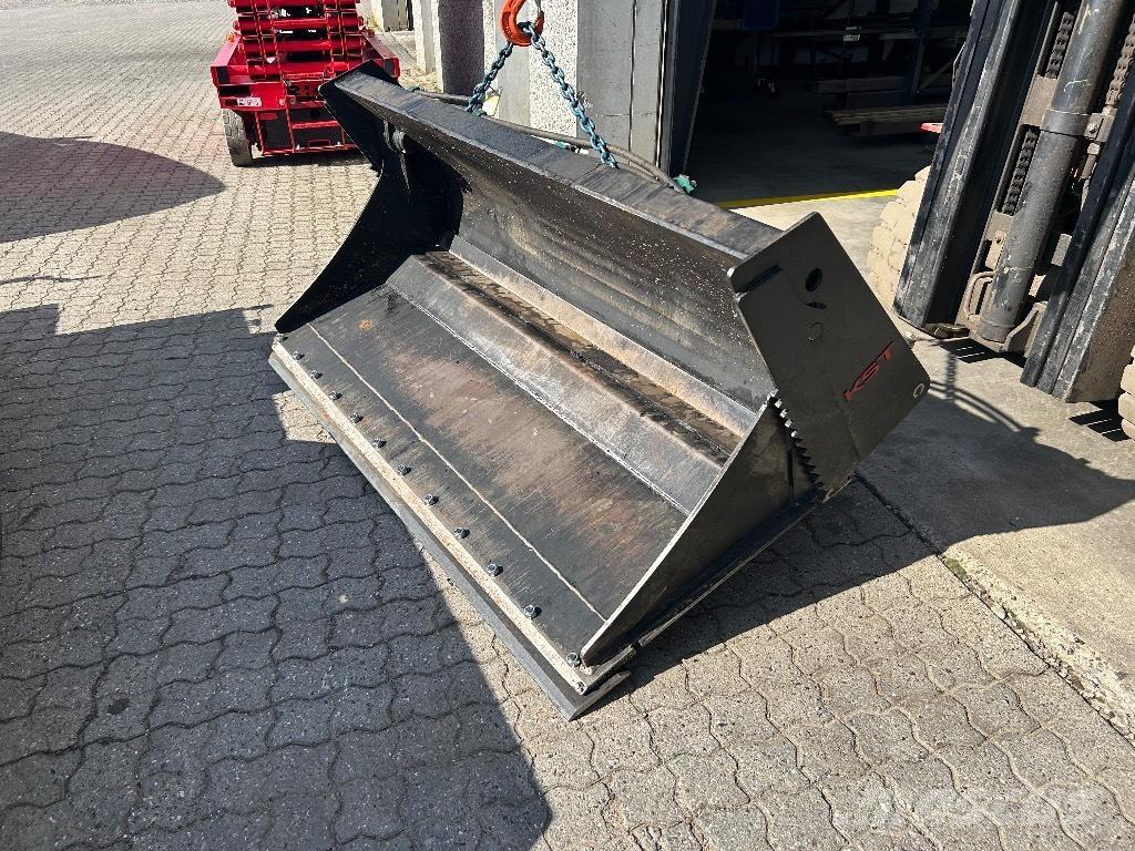  KST 4 i en skovl Cucharones