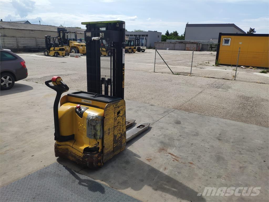 Yale MS16 AC Apiladores eléctricos autopropulsados