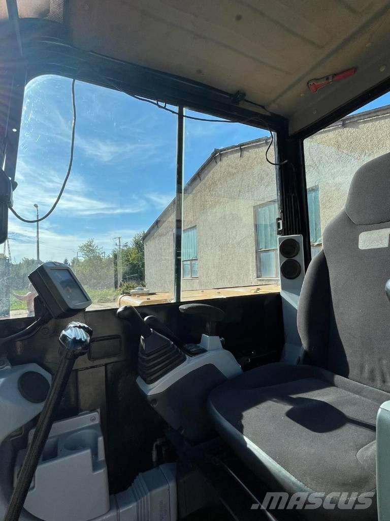 CAT 305.5 E 2 Mini excavadoras < 7t