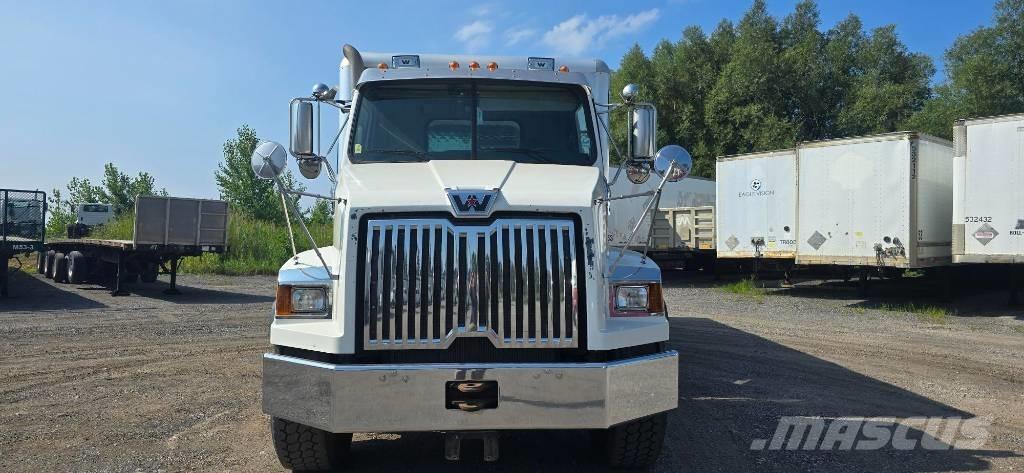 Western Star 4700 SB Cabezas tractoras