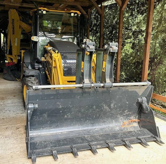 Komatsu WB 93 R 8E0 Retrocargadoras