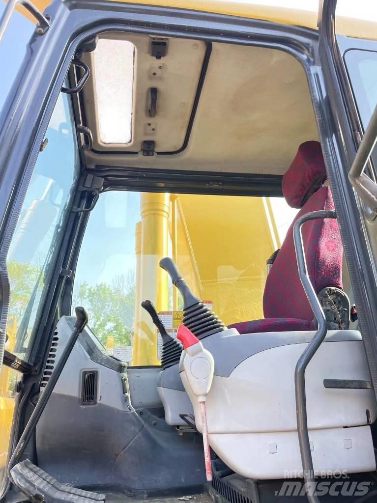 Komatsu PC 220-7 Excavadoras de cadenas