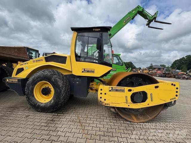 Bomag BW 213 D -5 Rodillos de un solo tambor