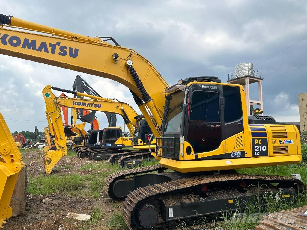 Komatsu PC 210-8 Excavadoras de cadenas