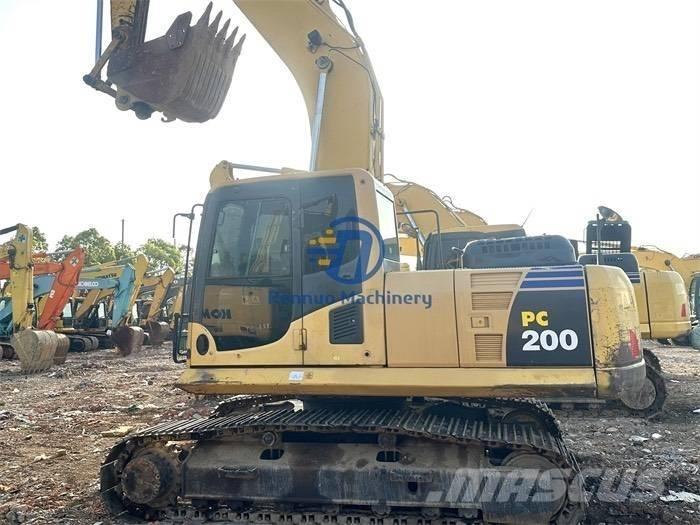 Komatsu PC200-8 Excavadoras de cadenas