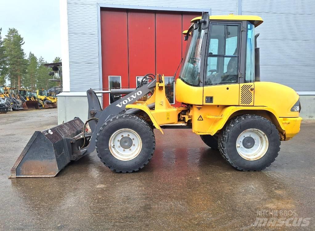 Volvo L30B AURALLA Cargadoras sobre ruedas