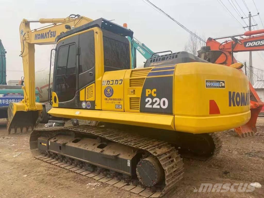 Komatsu PC 220-8 Excavadoras de cadenas