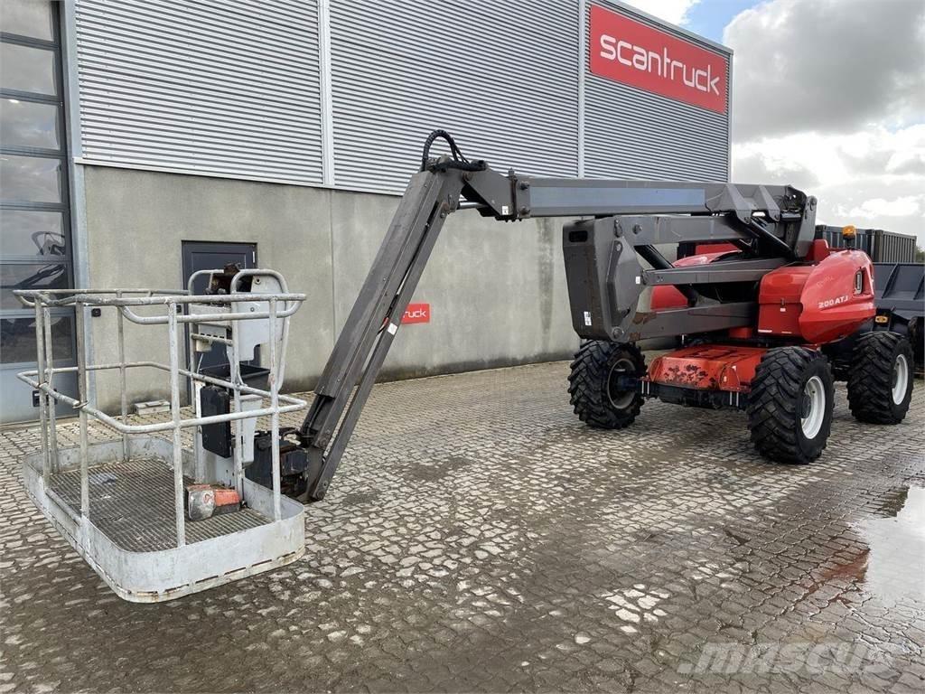 Manitou 200ATJ RC Plataforma de trabajo articulada